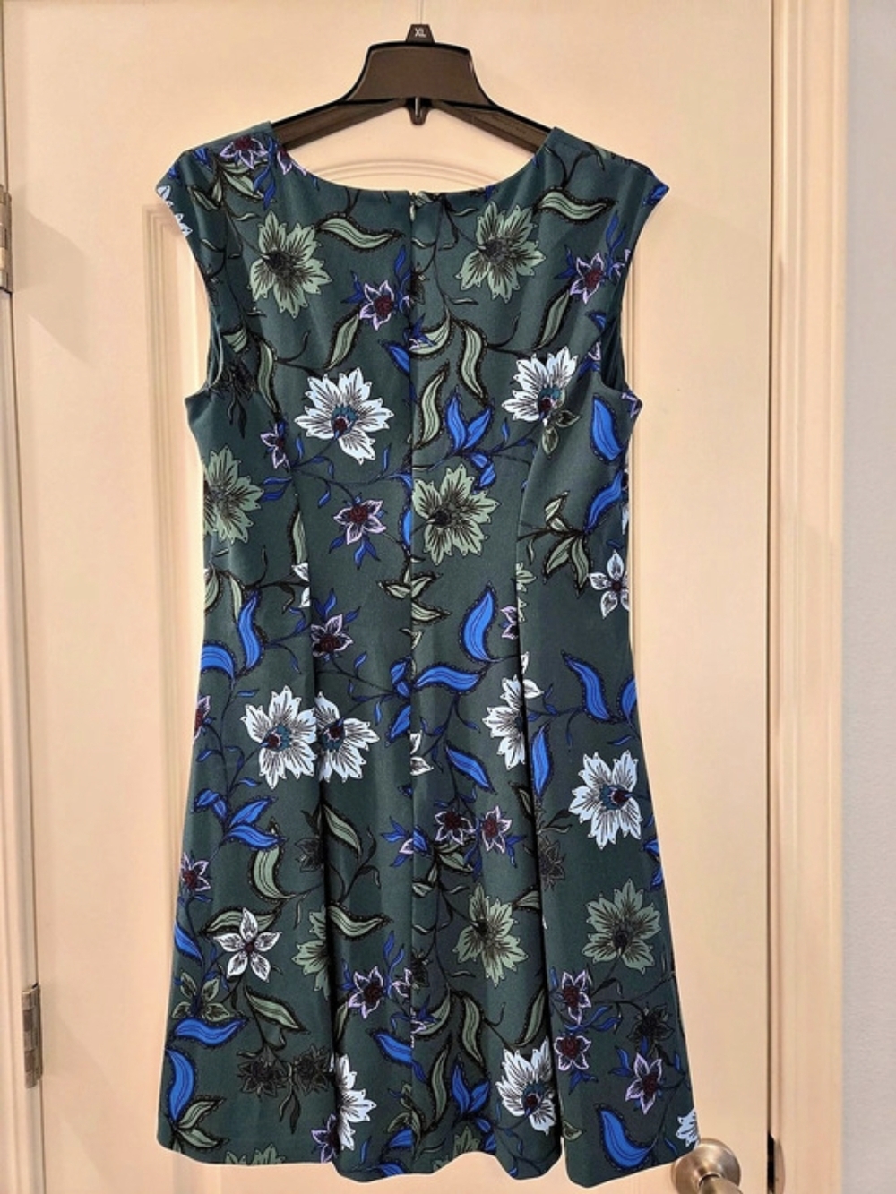 Vince Camuto Fit & Flare Green And Blue Floral Print Dress Size 14